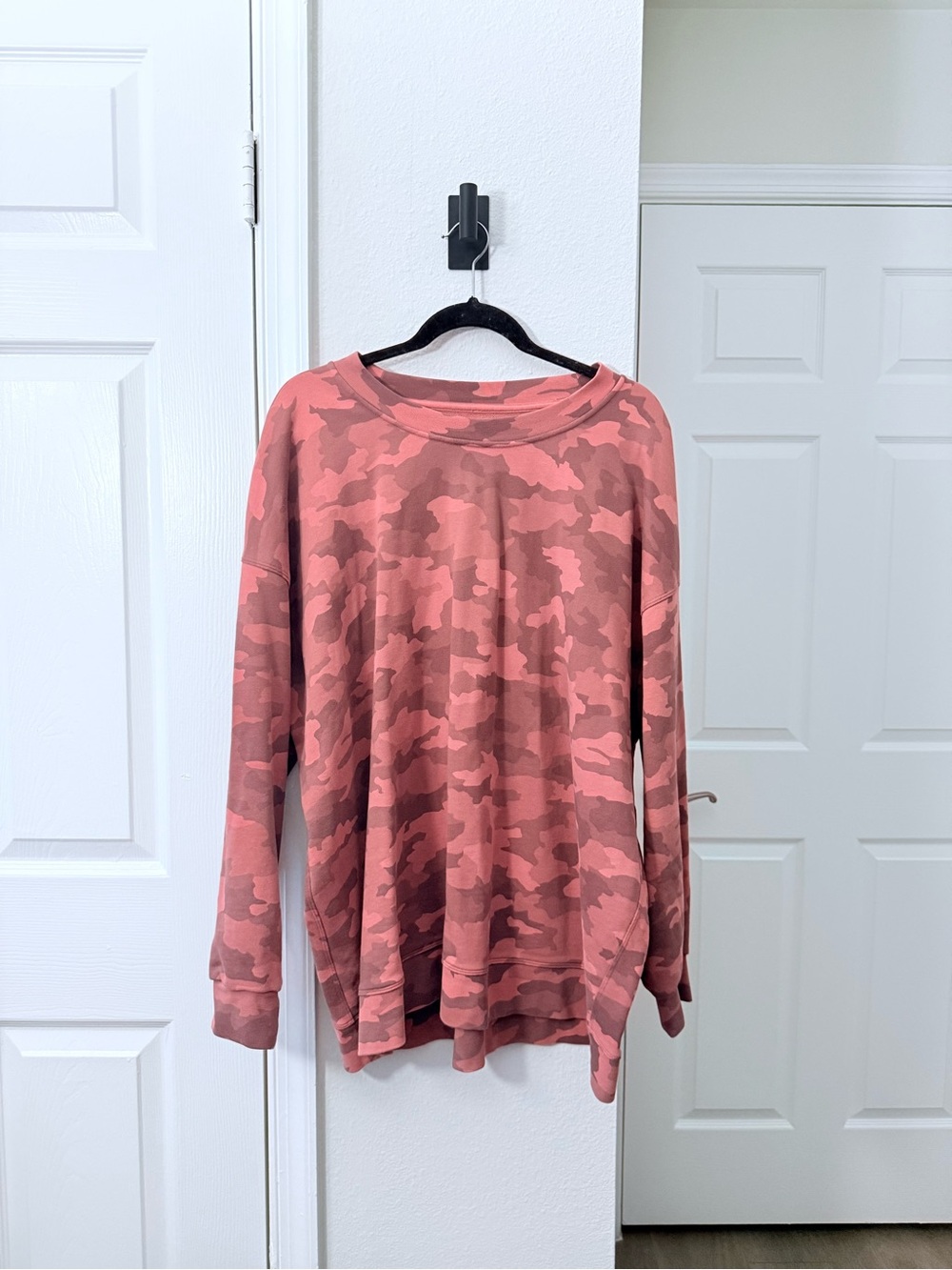 Lululemon Camo Oversized Crewneck Sweatshirt XL